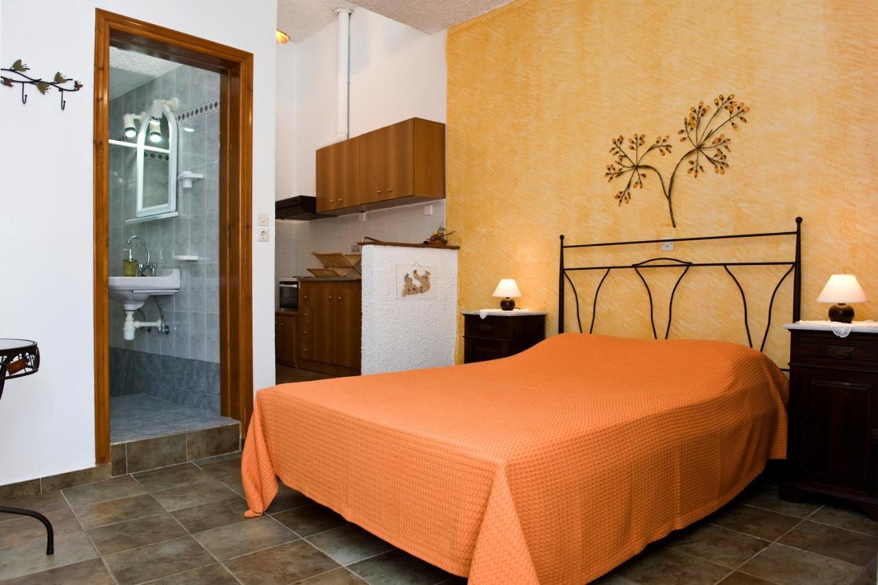 Pepi'S Rooms Triovasalos Ngoại thất bức ảnh